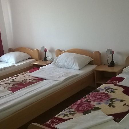 B&B Ljubicevski Raj โปชาเรวัซ ภายนอก รูปภาพ