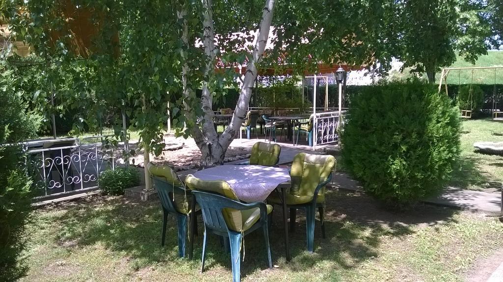 B&B Ljubicevski Raj โปชาเรวัซ ภายนอก รูปภาพ